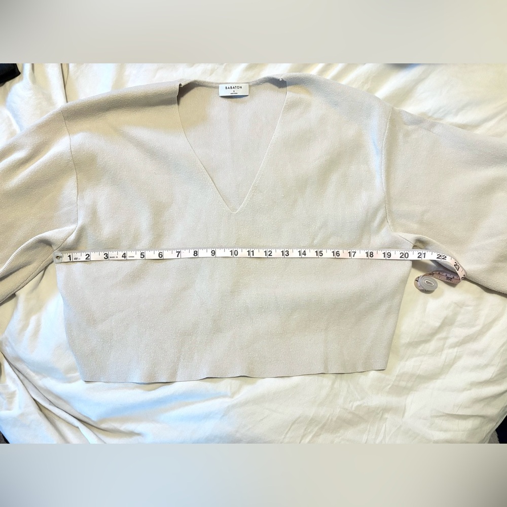 Babaton Knit Balloon Sleeve V Neck Sweater size S - Picture 5 of 7